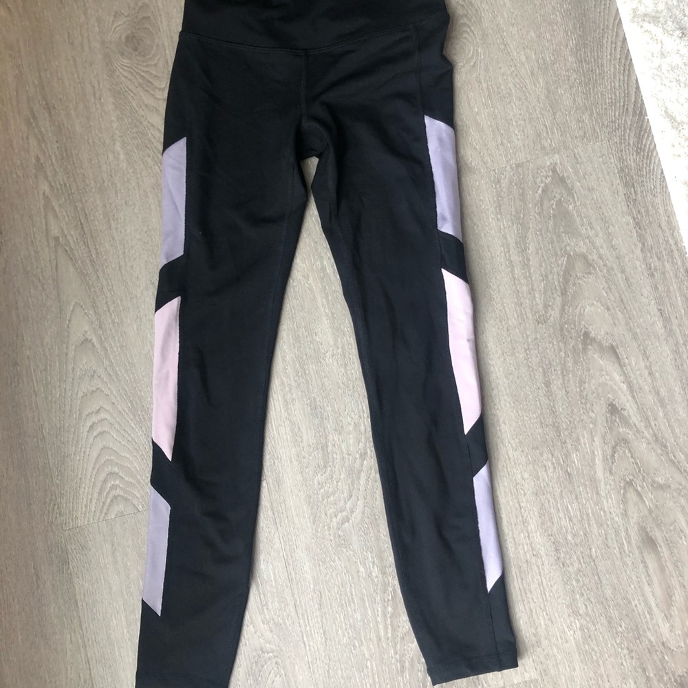 Black leggings